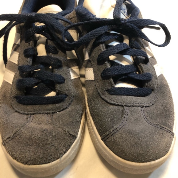 Adidas Court Grey casual Shoe Boys Size 2 - Picture 10 of 13